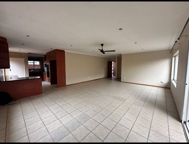 3 BEDROOM TOWNHOUSE FOR SALE IN NEW REDRUTH